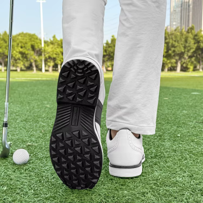Fairway Classic Men's Golf Shoes