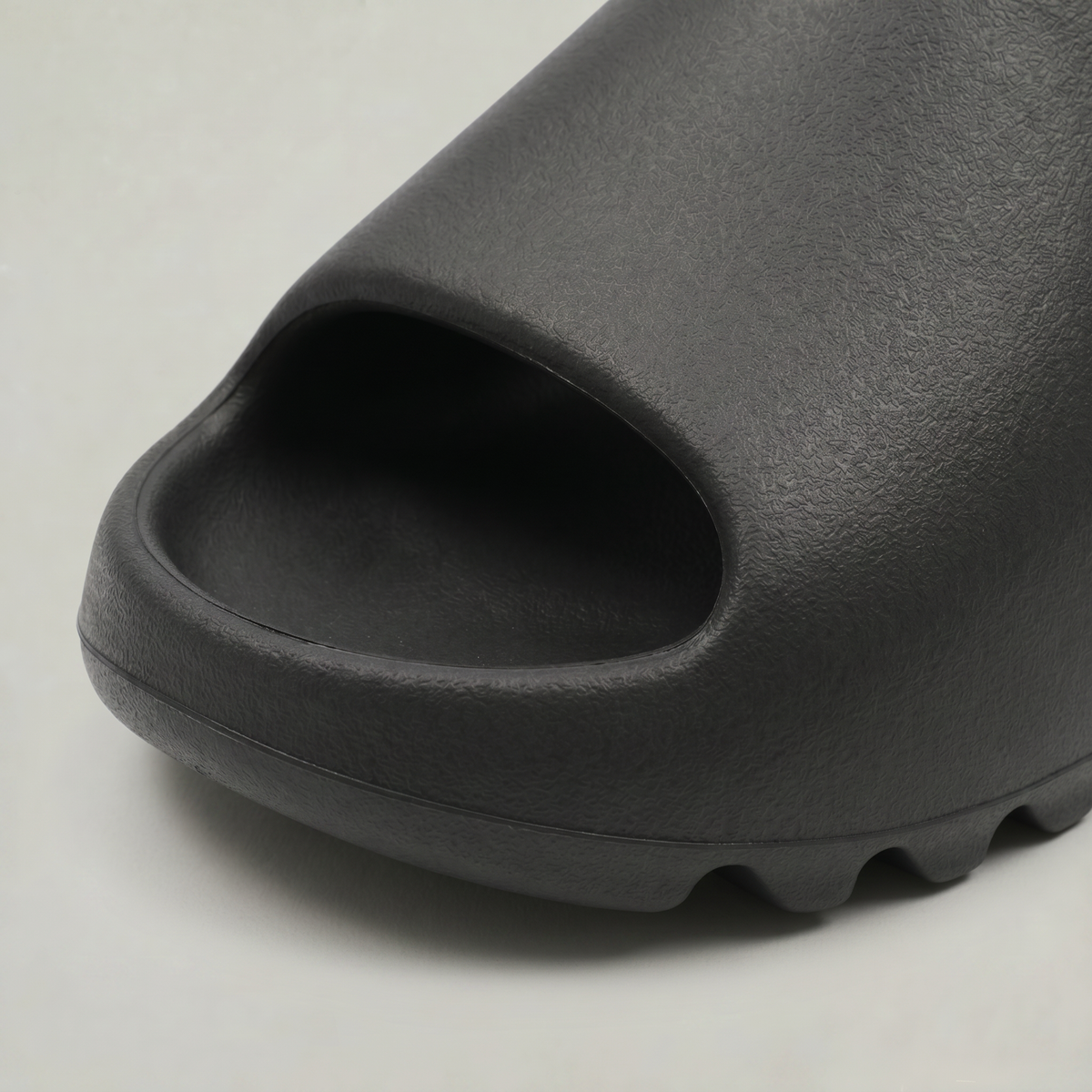 Oliver & Blake Men's Open Toe Slides