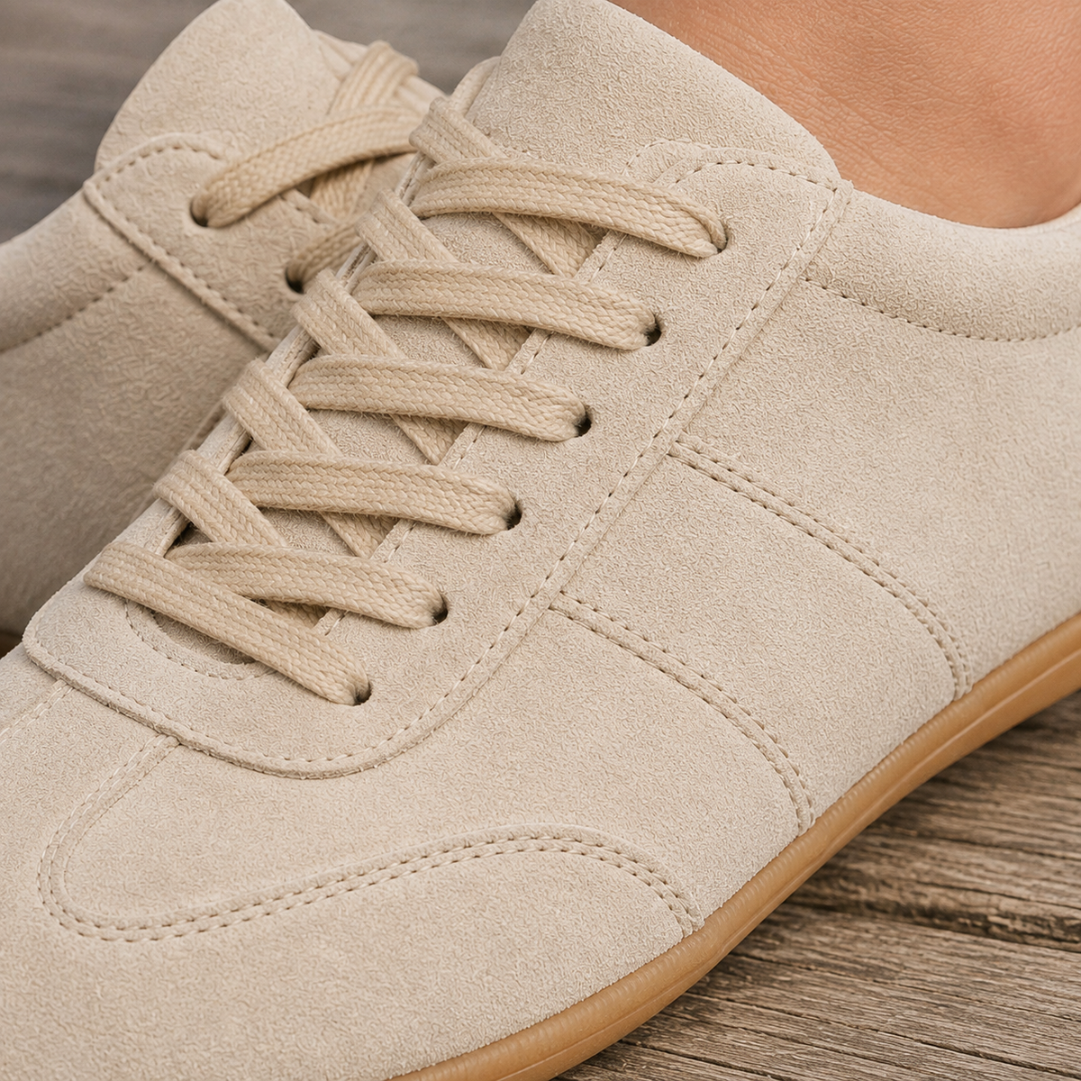 Oliver and Blake Bordoni Suede Women's Sneakers